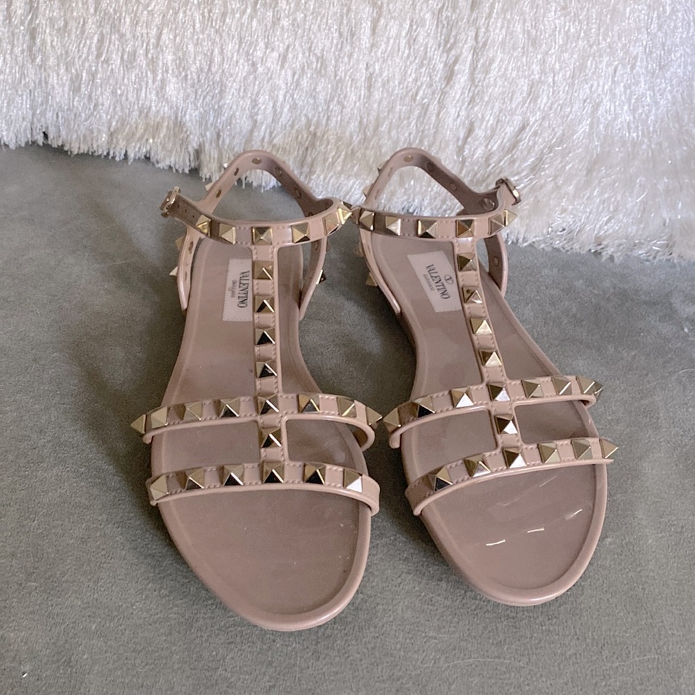 Valentino stud sandals 36